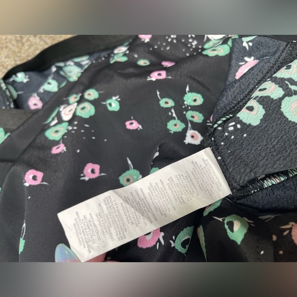 NASTY GAL Women's Black Floral Print SATIN MIDI SKIRT Size US 16 - Picture 3 of 4